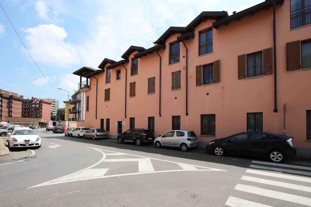 Appartamento Con Giardino Vicino A San Siro Milano Eksteriør billede